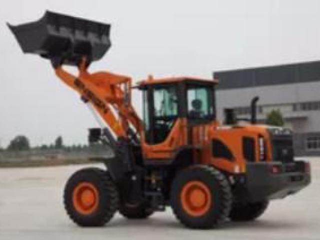 Аренда мини погрузчика 4 тонны в Воронеже, Воронеж