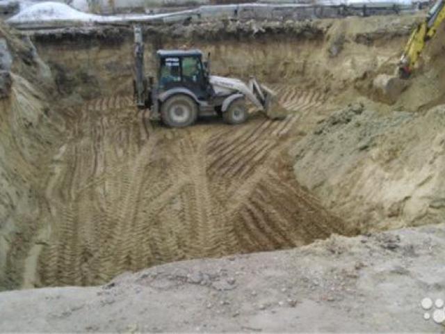 Копка котлованов в Новогрудке., Гродно