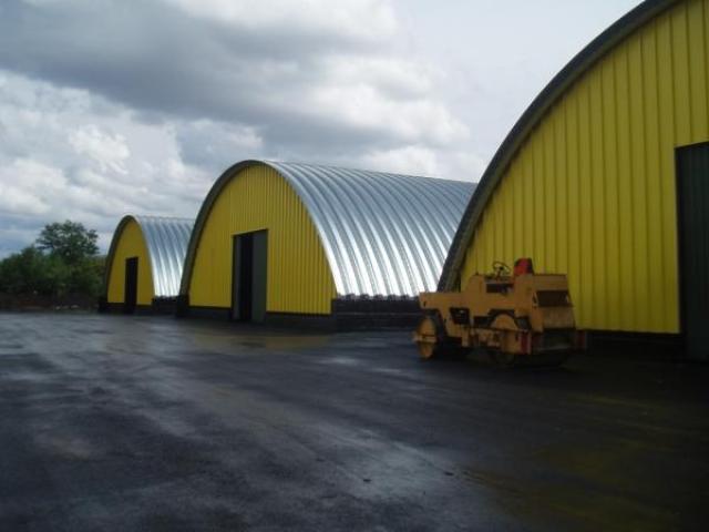 Ангары разного типа, Москва