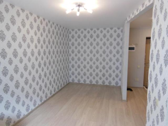 Поклейка обоев, уборка мусора в подарок.Ставрополь, Ставрополь