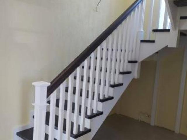 Лестница из березы на второй этаж жилого дома, Барнаул