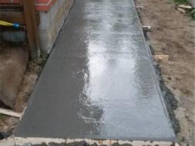 Устройство бетонной отмостки вокруг дома, Минск