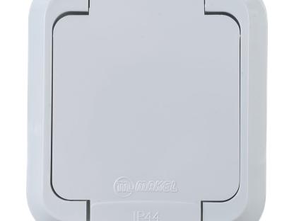 Розетка с крышкой белая Makel 18304 для безопасного монтажа