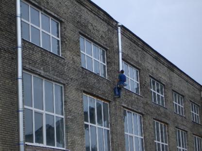 Монтаж водосточной системы, установка отливов, ремонт водостоков, замена водосточных труб и желобов, Новосибирск