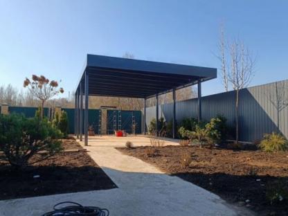 Навесы, Москва