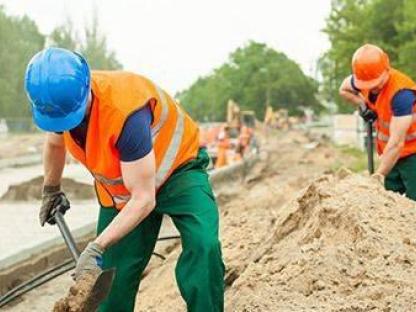 Разнорабочие, специалисты, грузчики, сварщики, подсобники., Москва